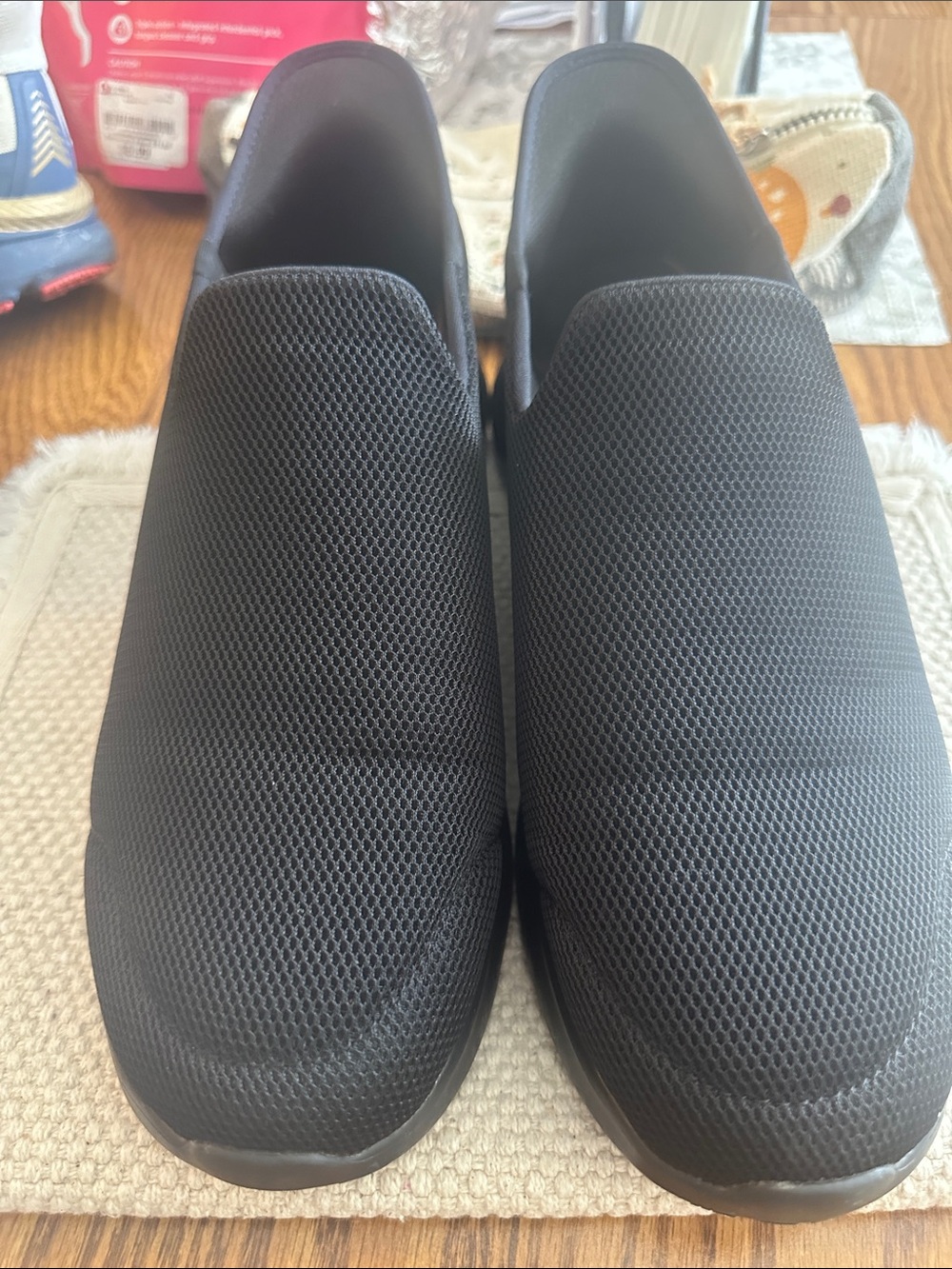 Men's Slip-On Mesh Comfort Shoes - Black